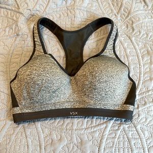 Victoria’s Secret VSX Sports Bra | 34 D